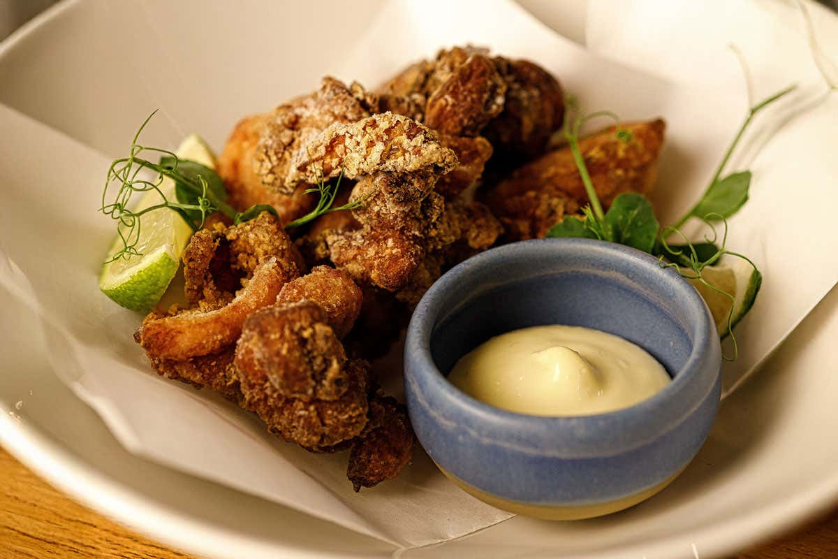 Sushi, robata e ospitalità giapponese: il concept di Katei a Milano Sushi, robata e ospitalità giapponese: il concept di Katei a Milano