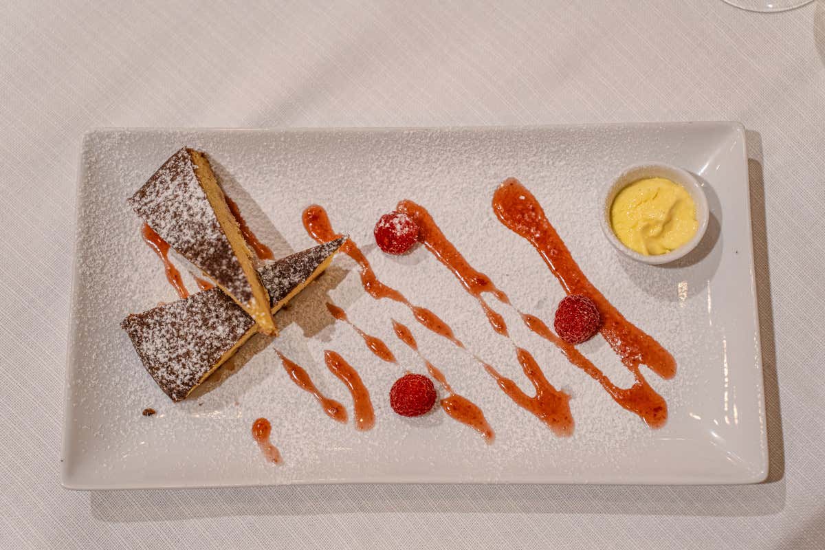 Ami cantare e la cucina milanese? Da Ronchi c'è il Chitarraoke