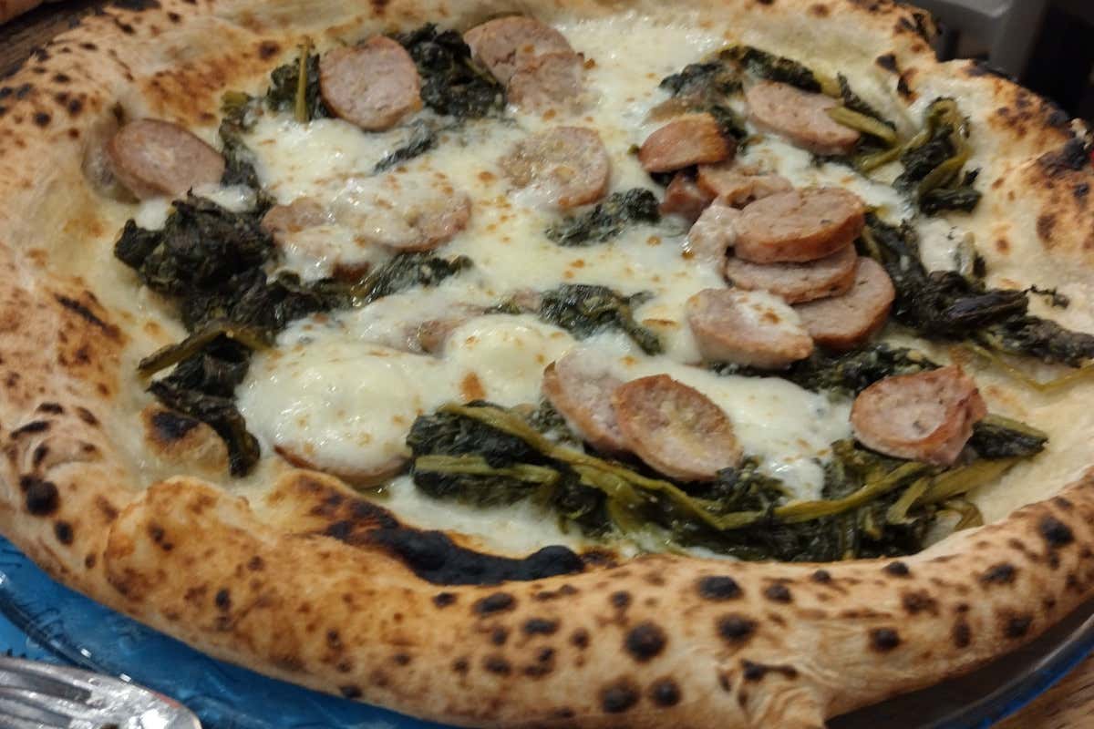 Ecco come è la pizzeria Starita a Milano