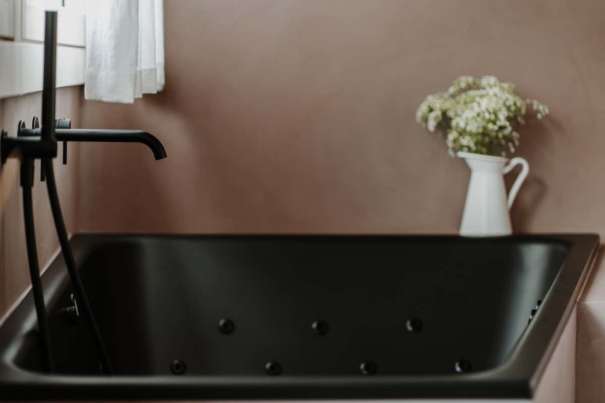 Da ex-panificio a rifugio montano di lusso: è Atto Suites & Cuisine