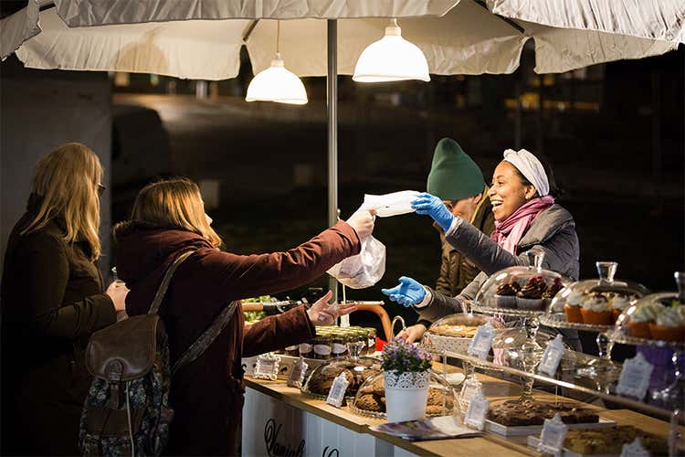 A Torino la 1ª edizione del Veg Festival Tre giorni di street food e cultura green A Torino la 1ª edizione del Veg Festival Tre giorni di street food e cultura green