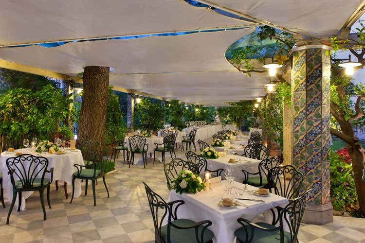 A tutta birra, le artigianali campane a Sorrento tra pizza e street food A tutta birra, le artigianali campane a Sorrento tra pizza e street food