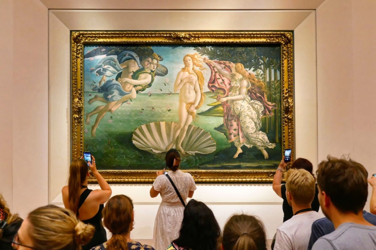 La Venere di Botticelli influencer del turismo. Sgarbi: «Roba da Ferragni»