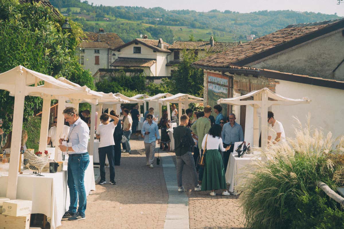 Degustazioni, storia e innovazione: l’Oltrepò celebra il suo Pinot Nero Degustazioni, storia e innovazione: l’Oltrepò celebra il suo Pinot Nero
