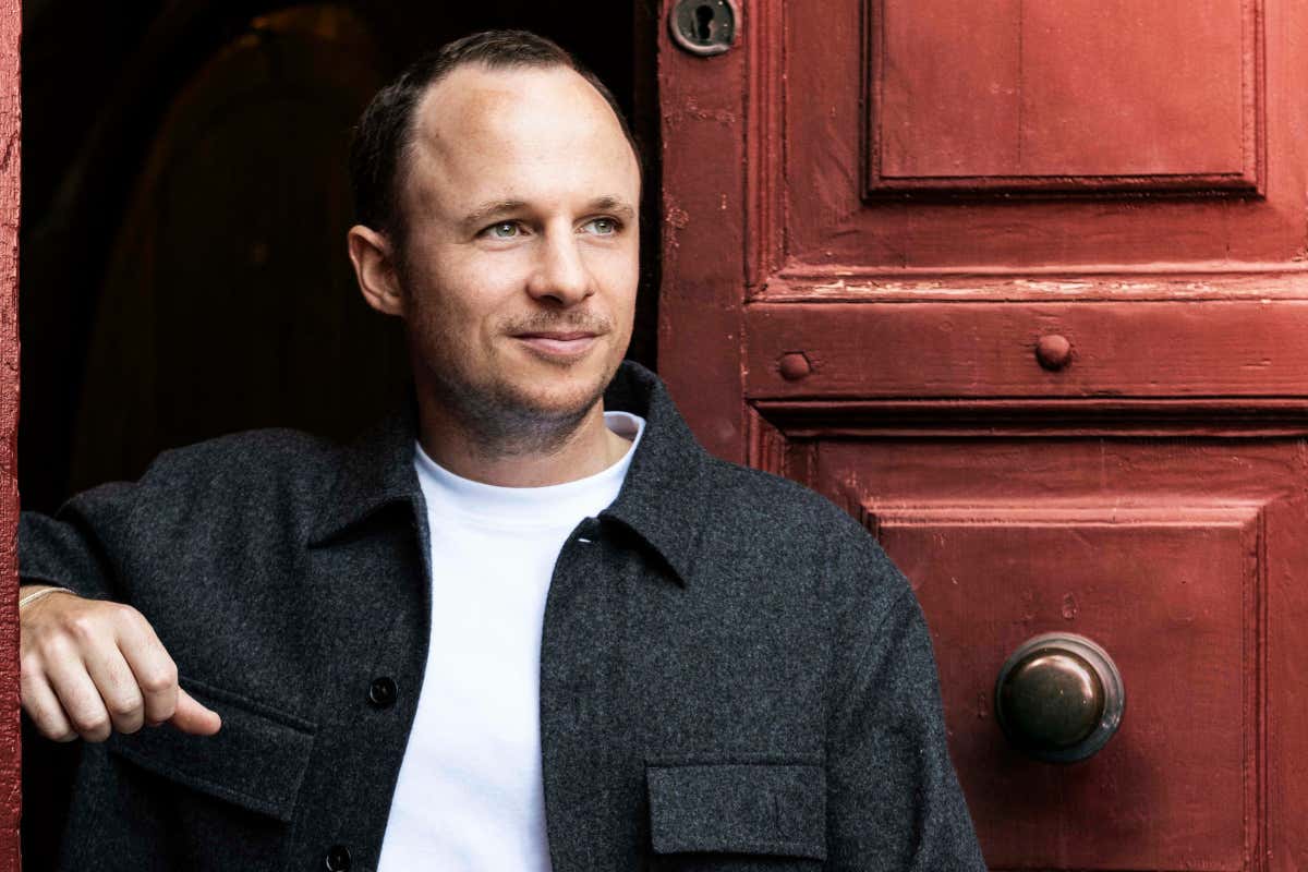 Federico Veronesi, ceo e proprietario di Oniwines Oniwines 2025: La Giuva e Pico Maccario guidano un’annata di equilibrio e freschezza Federico Veronesi, ceo e proprietario di Oniwines Oniwines 2025: La Giuva e Pico Maccario guidano un’annata di equilibrio e freschezza