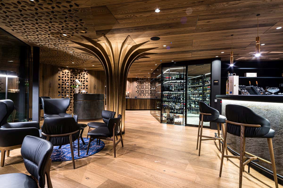 Granbaita Gourmet, il ristorante che cucina davvero: Marc Bernardi riporta il fuoco in Val Gardena 