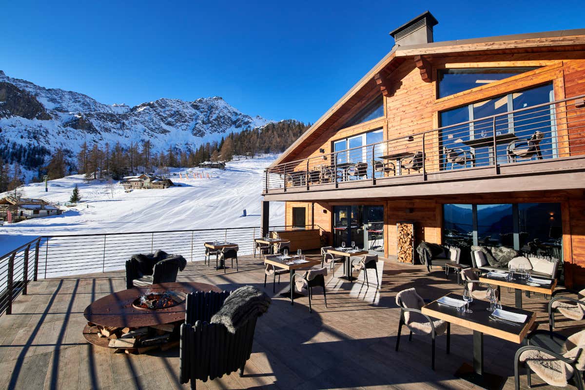 Le Massif, il rifugio 5 stelle di Courmayeur dove la montagna incontra il design italiano Le Massif, il rifugio 5 stelle di Courmayeur dove la montagna incontra il design italiano