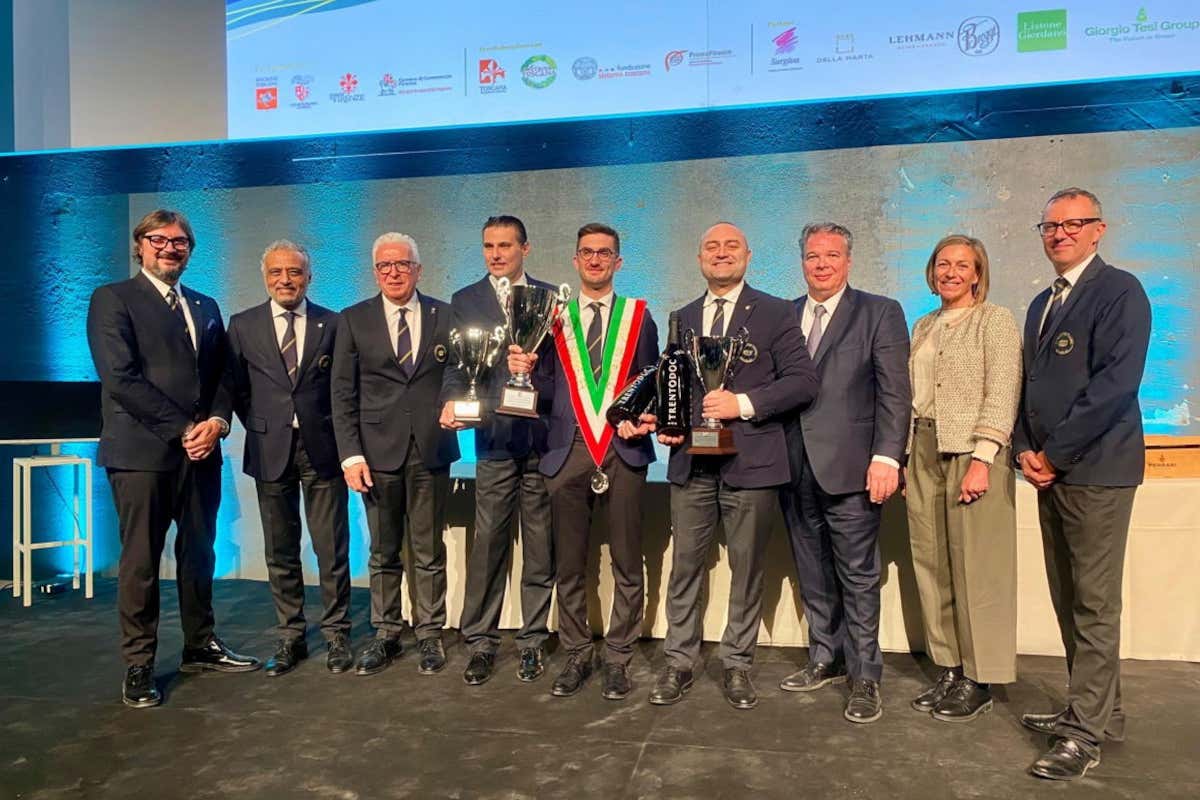 Andrea Gualdoni è il Miglior sommelier d’Italia Ais 2024 Andrea Gualdoni è il Miglior sommelier d’Italia Ais 2024