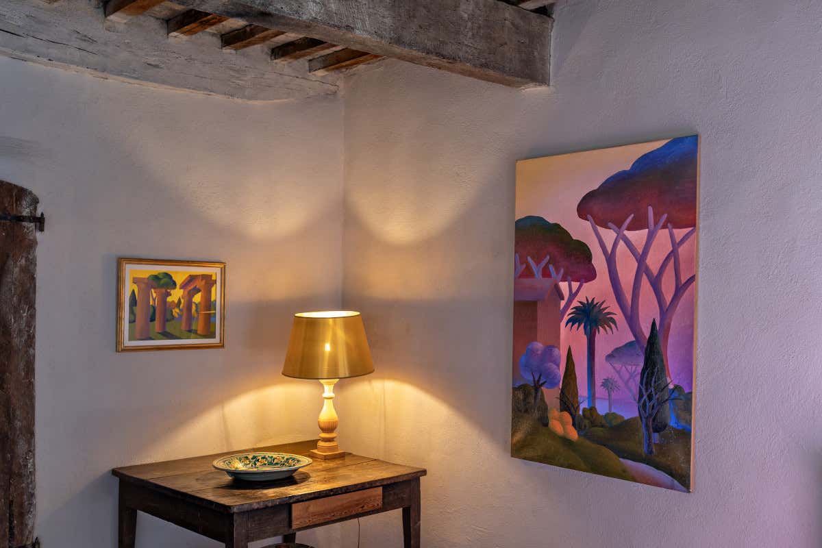 Vino e arte a Trinoro: le opere di Salvo raccontano la memoria della Sicilia