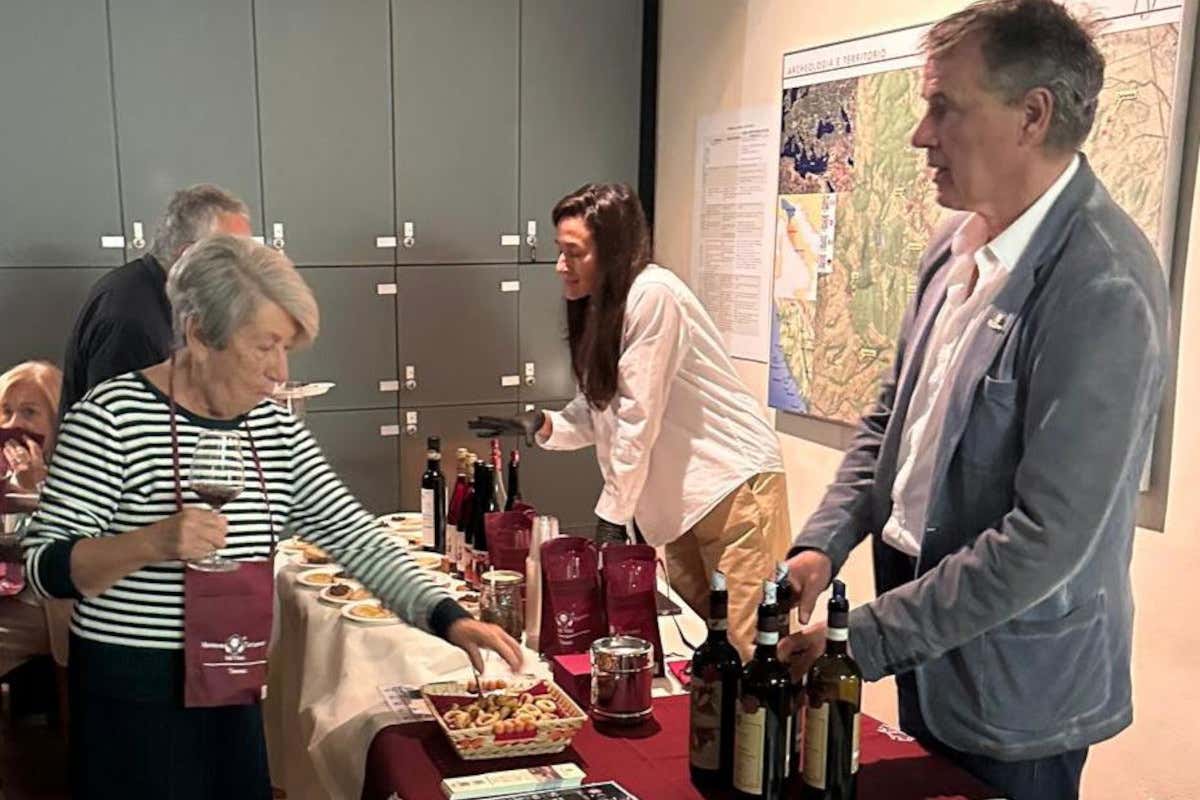 Torna “Aperitivo al Museo”: il vino incontra il patrimonio culturale toscano Torna “Aperitivo al Museo”: il vino incontra il patrimonio culturale toscano