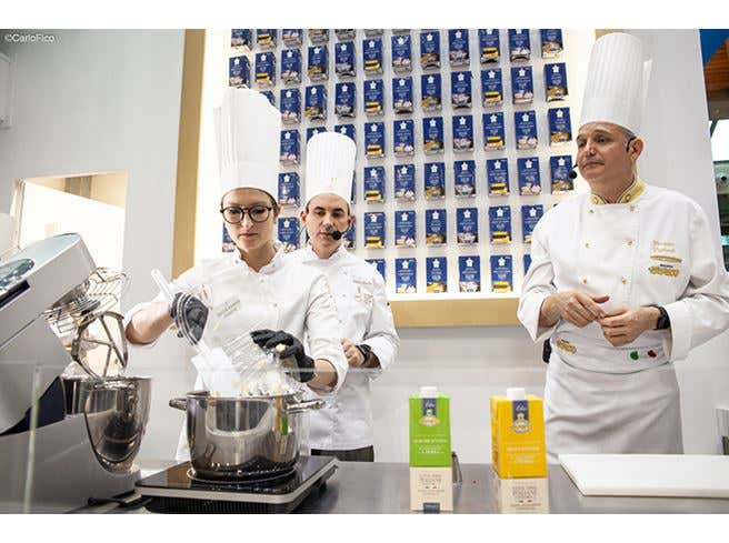 Simposio Ampi 2026, la pasticceria italiana si dà appuntamento a Milano