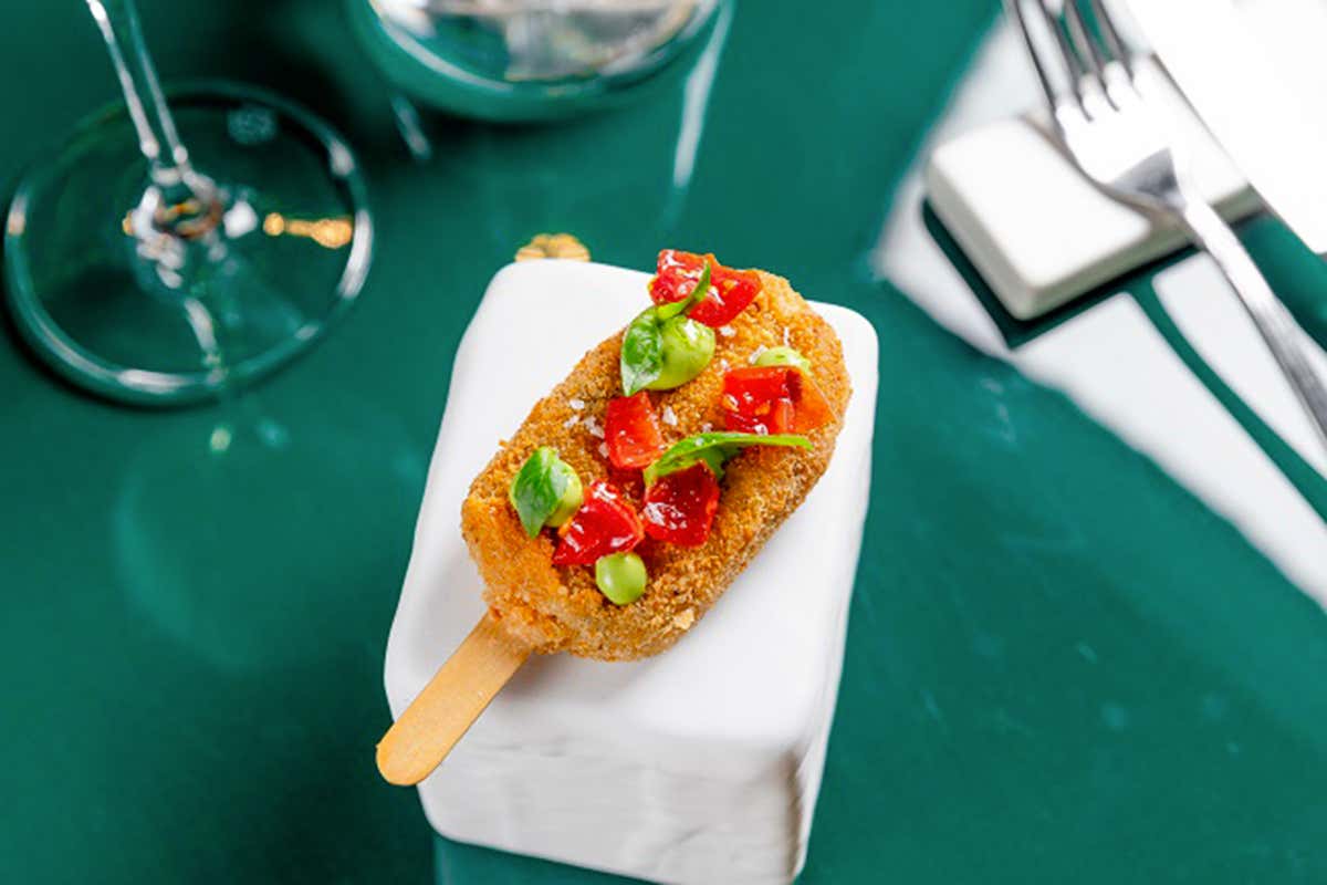 Il ristorante dell’Hotel Je Rome che fa rivivere i piatti cult degli anni ’80 Il ristorante dell’Hotel Je Rome che fa rivivere i piatti cult degli anni ’80