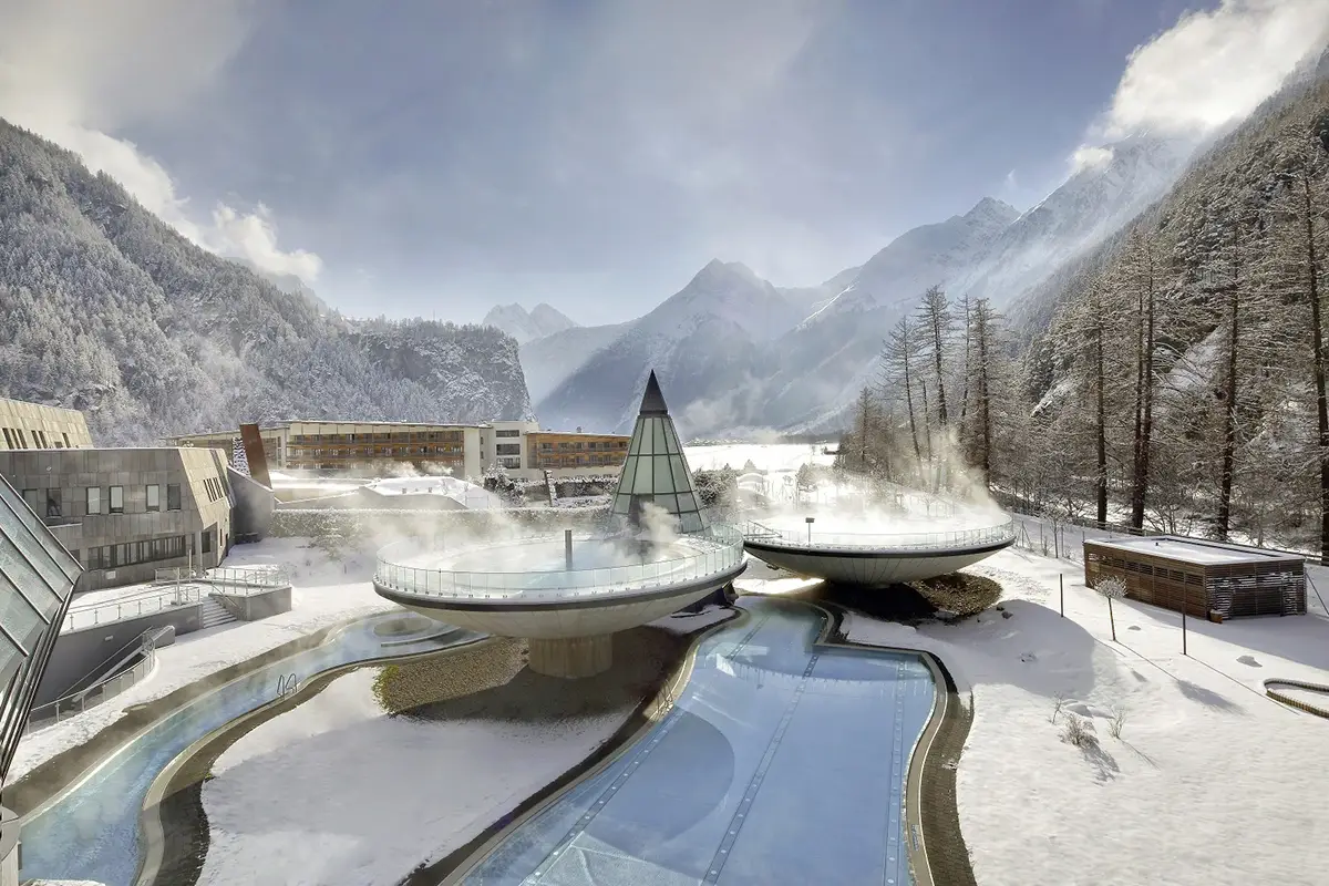 L&rsquo;Aqua Dome in Tirolo, a due passi dal confine con l&rsquo;Italia Cosa fare a San Valentino? Ecco 7 proposte originali
