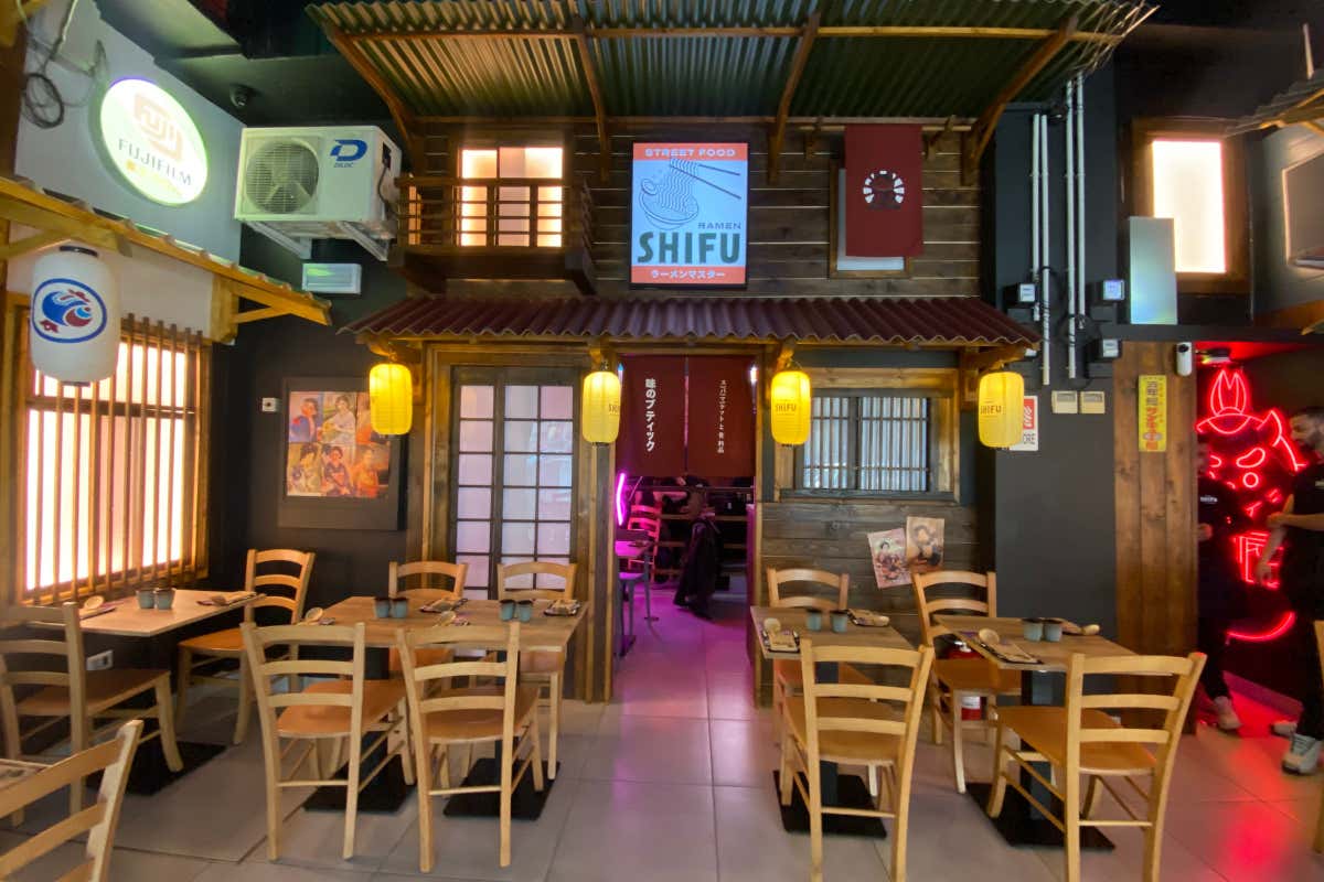 Ramen Shifu Lambrate: la cucina giapponese si fa pop tra manga e piatti tipici Ramen Shifu Lambrate: la cucina giapponese si fa pop tra manga e piatti tipici