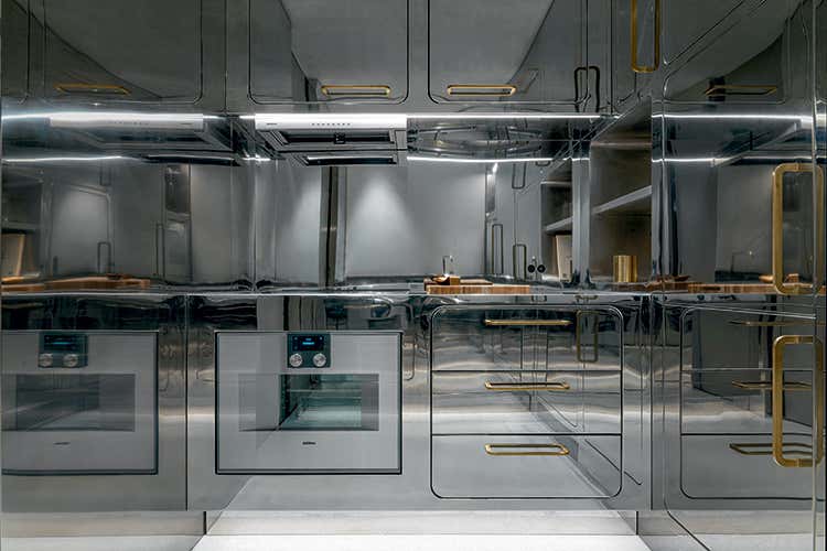 Abimis, cucine da chef dentro casa Acciaio inox sempre protagonista