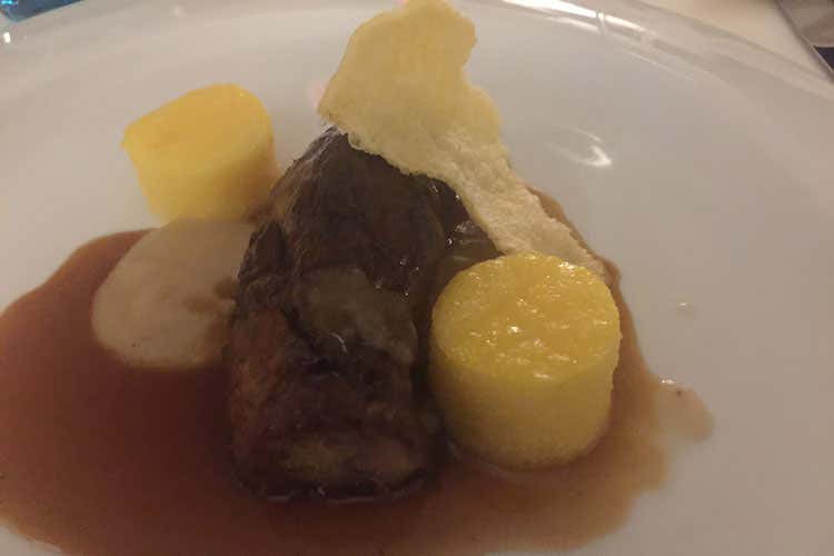 (Accademia italiana della cucina A Lucio Piombi il distintivo con brillante)