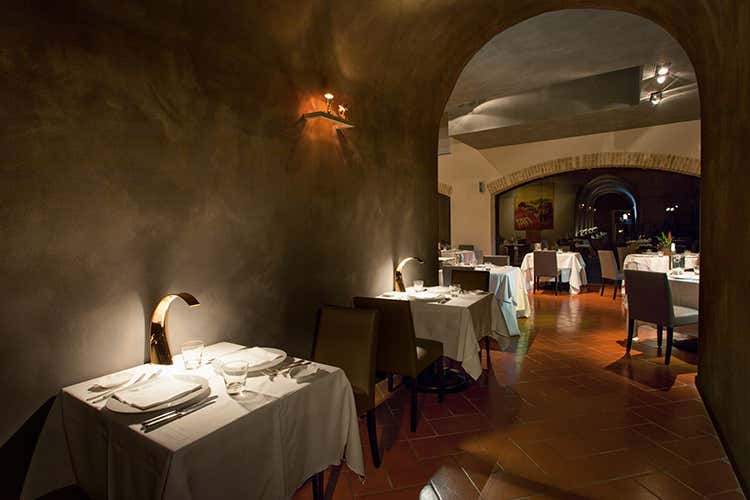 Il fascino antico rende l'atmosfera unica (Gubbio, tra medioevo e presente Accoglienza e gusto al Nicolao)