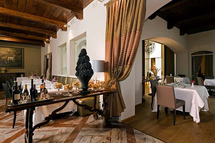 Il locale si fa apprezzare per la quiete (Gubbio, tra medioevo e presente Accoglienza e gusto al Nicolao)