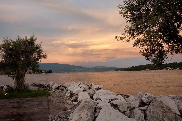 Acqua ve ne è, importante è farne buon uso (Acqua ce n'è ma bisogna farne buon uso)