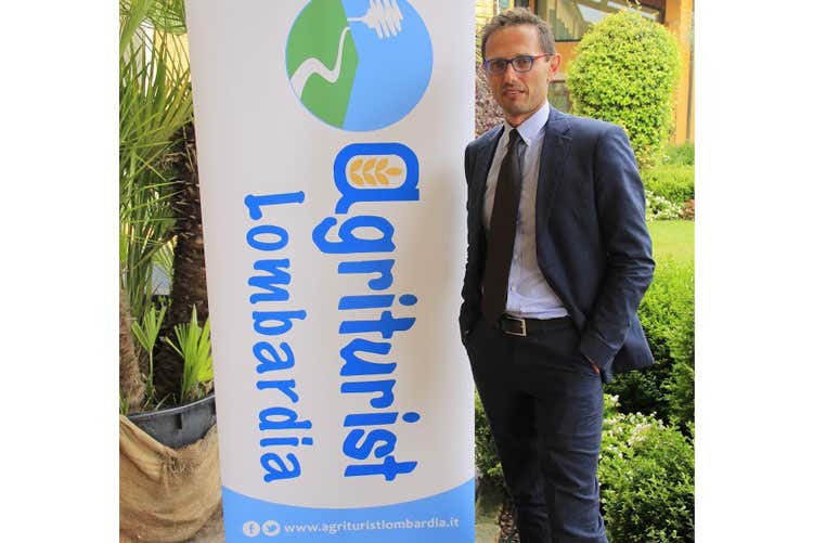 Gianluigi Vimercati - Agriturismi, quanti dubbi sullo sviluppo La Lombardia investe, ma serve qualità Gianluigi Vimercati - Agriturismi, quanti dubbi sullo sviluppo La Lombardia investe, ma serve qualità