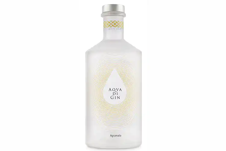 Oro per Aqva Di Gin Agrumata Un oro e due bronzi per Aqva di Gin all&rsquo;International Spirits Award