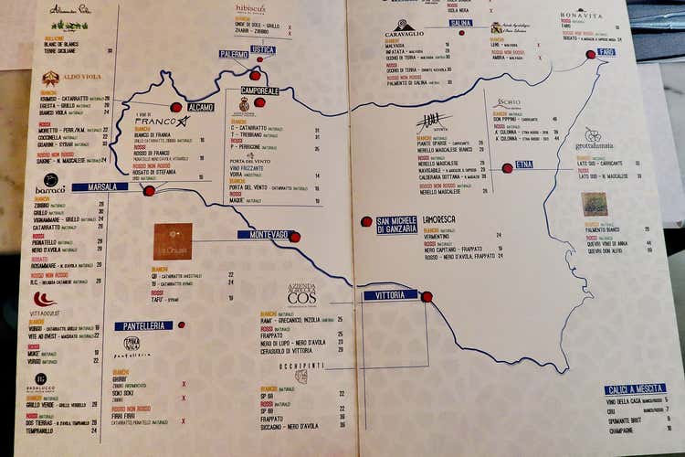 La carta dei vini siciliani (Aja Mola, pescato fresco a Palermo)
