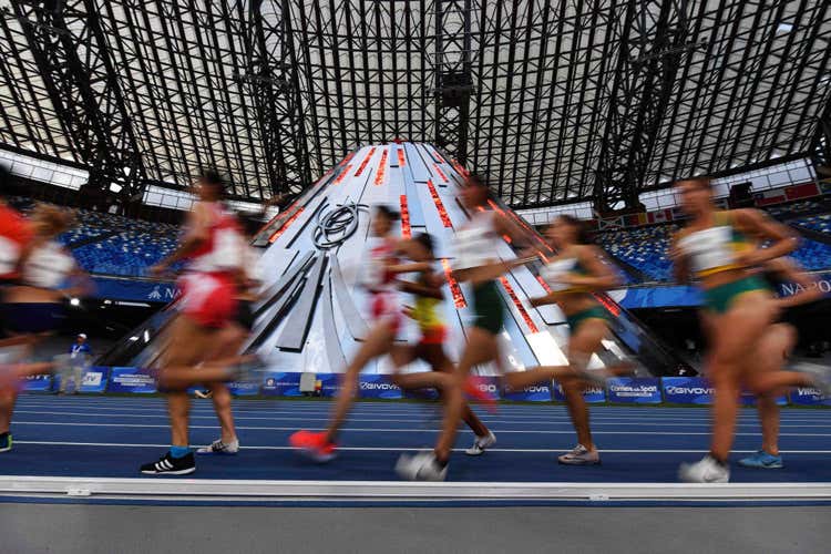 Le gare si sono concluse ieri, record di medaglie per l'Italia (Alberghi pieni e più shoppingNapoli rinasce con le Universiadi) Le gare si sono concluse ieri, record di medaglie per l'Italia (Alberghi pieni e più shoppingNapoli rinasce con le Universiadi)
