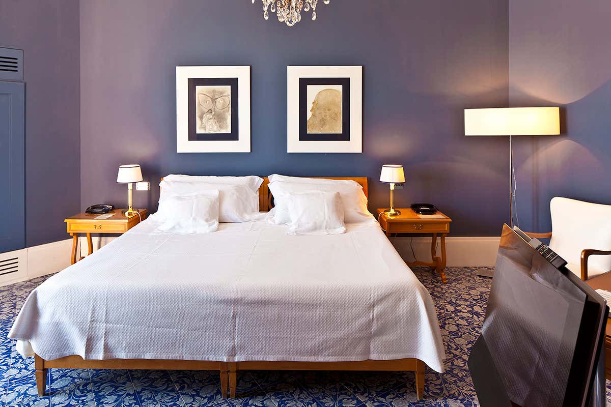 [[Giro del Golfo in otto giorni]]: Albergo Regina Isabella a Ischia