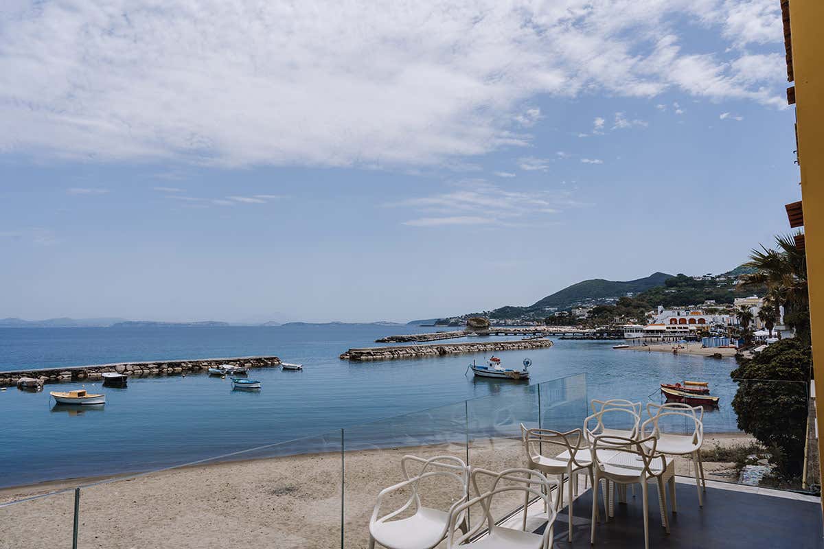 [[Giro del Golfo in otto giorni]]: Albergo Regina Isabella a Ischia