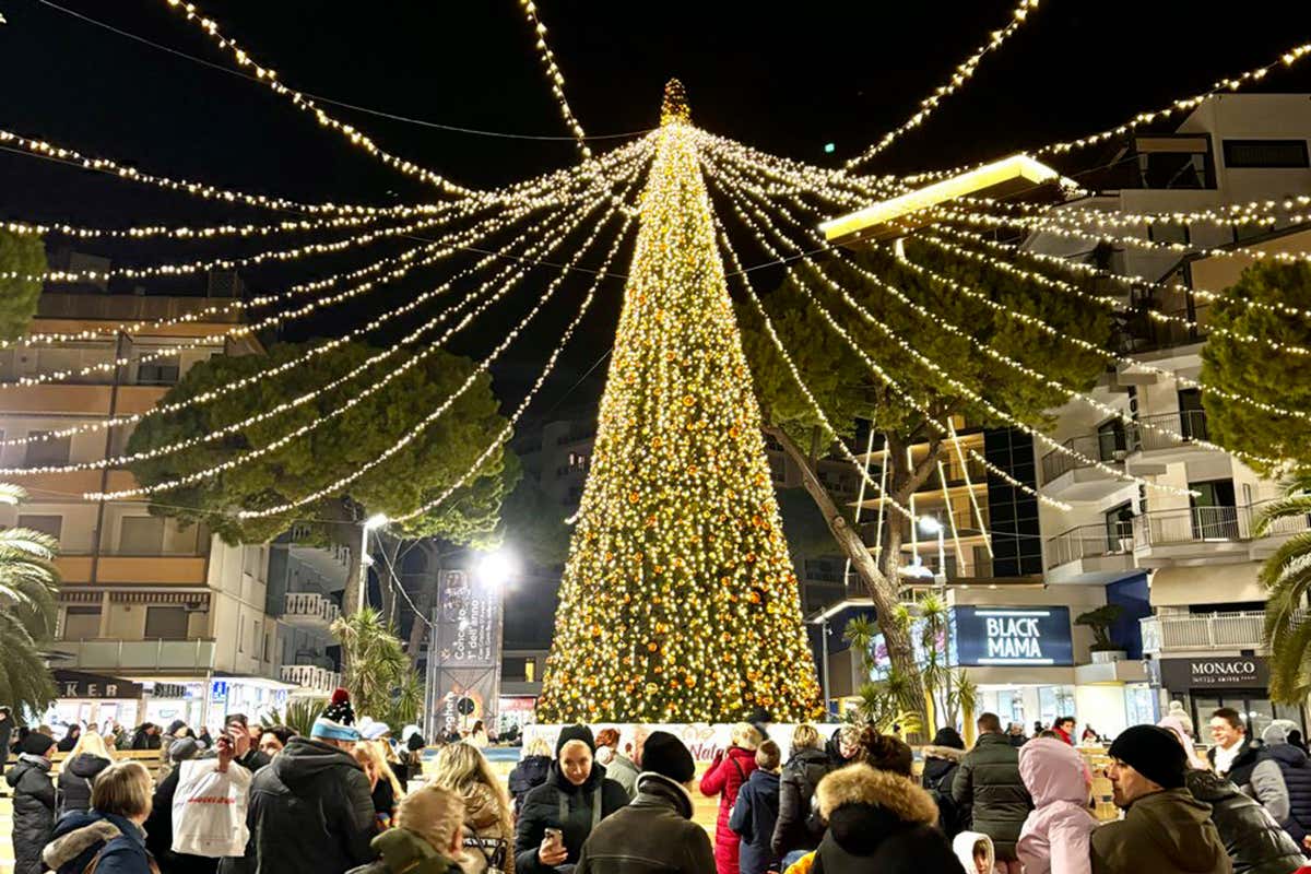 Villaggio di Babbo Natale e Presepe di Sabbia: il Natale a Lignano Sabbiadoro Villaggio di Babbo Natale e Presepe di Sabbia: il Natale a Lignano Sabbiadoro
