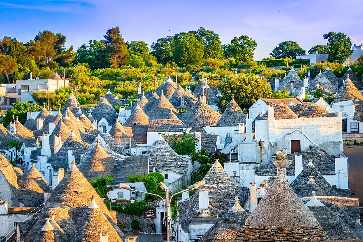 Tra i 12 nuovi borghi: Alberobello I borghi pi&ugrave; belli d'Italia: ecco chi sono le 12 novit&agrave;