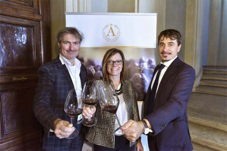 Alberto Zenato, Maria Sabrina Tedeschi e Pierangelo Tommasi (È partito da Roma il tour de Le Famiglie dell’Amarone d’Arte) Alberto Zenato, Maria Sabrina Tedeschi e Pierangelo Tommasi (È partito da Roma il tour de Le Famiglie dell’Amarone d’Arte)