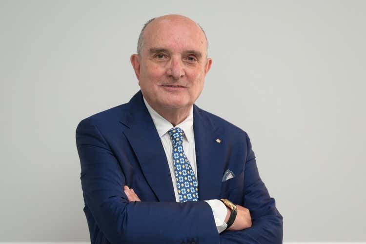 Aldo Werdin L’estate sta finendo… prima! Gli alberghi rinunciano al fine stagione per il caro bollette