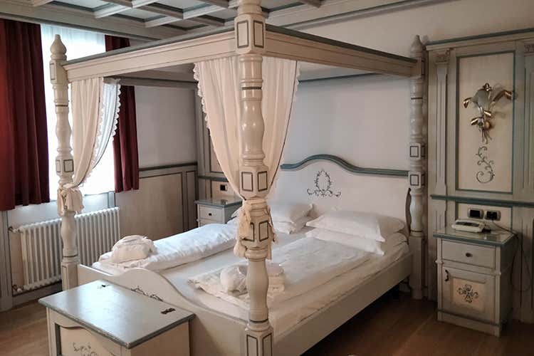 All’Hotel Dolomiti rivive la storia della val di Fassa All’Hotel Dolomiti rivive la storia della val di Fassa