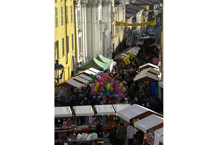 Alla 59&ordf; Fiera di Lonato del Garda prodotti tipici da oltre 200 espositori