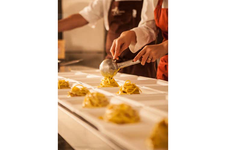 Alla 4ª edizione di Taste of Excellence Oltre 70 cuochi e 40 aziende espositrici Alla 4ª edizione di Taste of Excellence Oltre 70 cuochi e 40 aziende espositrici