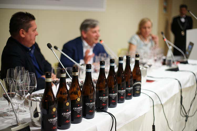 (Dalla A di Allegrini alla V di Vino tra verticali, etichette e racconti d'autore)