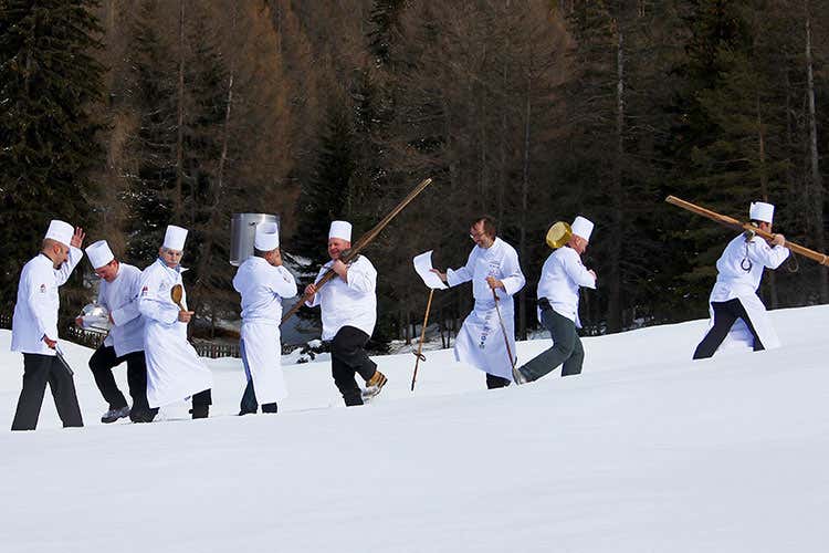 Alta Badia, l'enogastronomia d'inverno Si comincia da Sciare con gusto