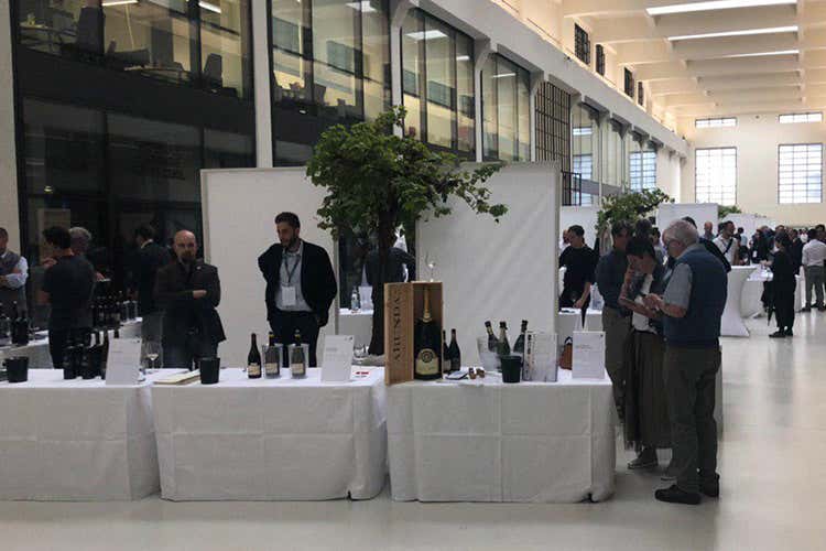 L'Alto Adige Wine Summit (Alto Adige capitale dei bianchiVia al progetto di zonazione)