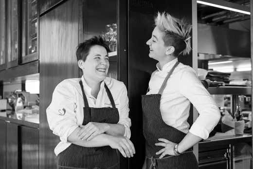 da sinistra: Antonia Klugmann e Arianna Dalla Valeria da sinistra: Antonia Klugmann e Arianna Dalla Valeria