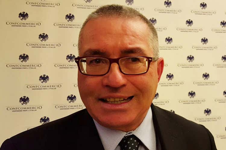 Antonio Capacchione - «Italiani, venite in spiaggia» Balneari pronti all’estate post-covid