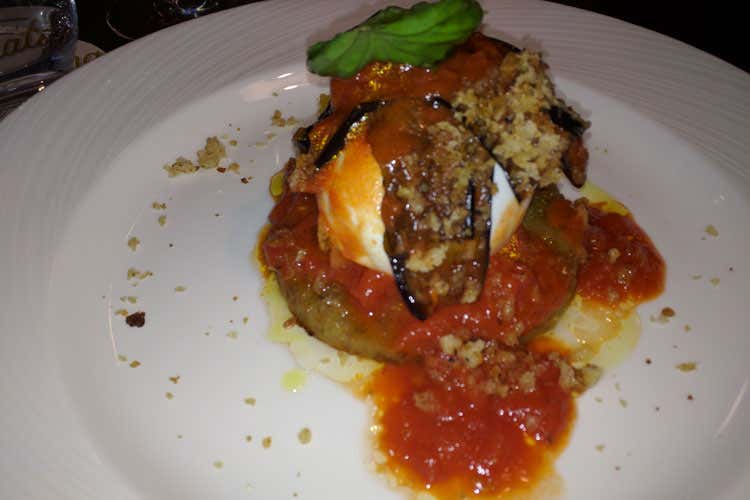 (Antonio Pisaniello all&rsquo;Osteria Nunziatina Cucina campana ricca, prezzi accessibili)