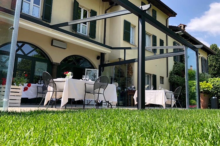  L'esterno di Trattoria Visconti, in provincia di Bergamo - I ristoranti sono pronti Giardini, dehors e nuove aperture