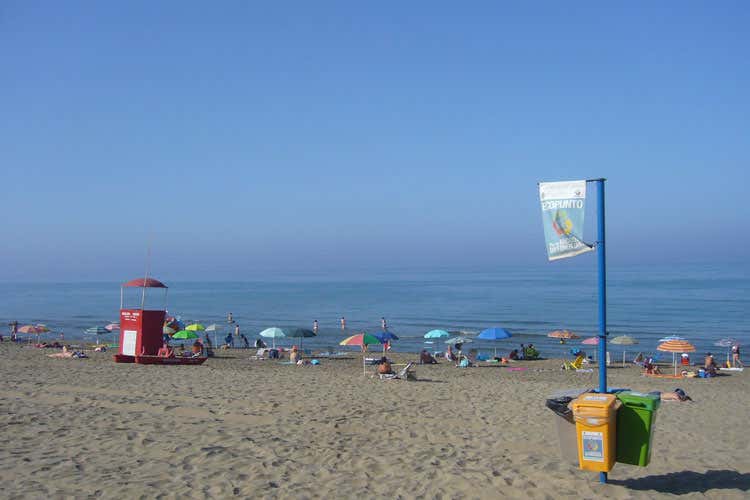 Appartamento al mare per sette giorni? Ecco l'incubo della raccolta rifiuti Appartamento al mare per sette giorni? Ecco l'incubo della raccolta rifiuti