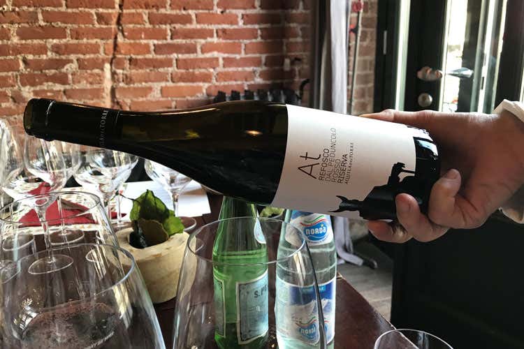 (Aquila del Torre, territorio e biodinamica Sei vitigni per 65mila bottiglie all'anno) (Aquila del Torre, territorio e biodinamica Sei vitigni per 65mila bottiglie all'anno)