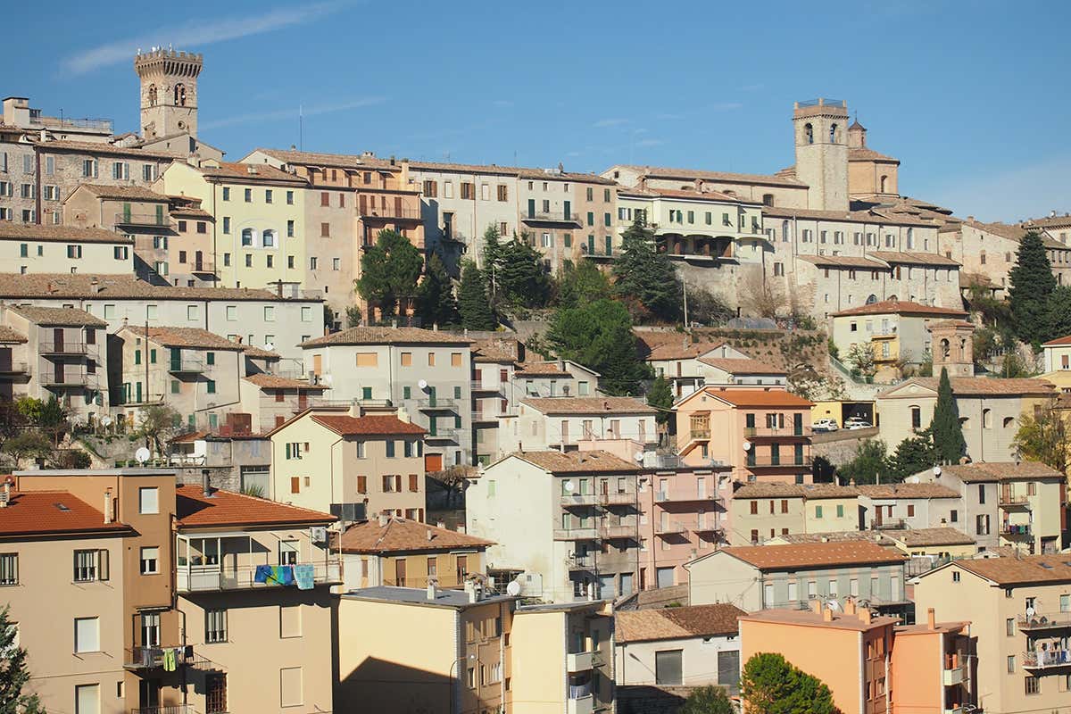 Veduta di Arcevia, in provincia di Ancona &ldquo;Una domenica andando a Polenta&rdquo;