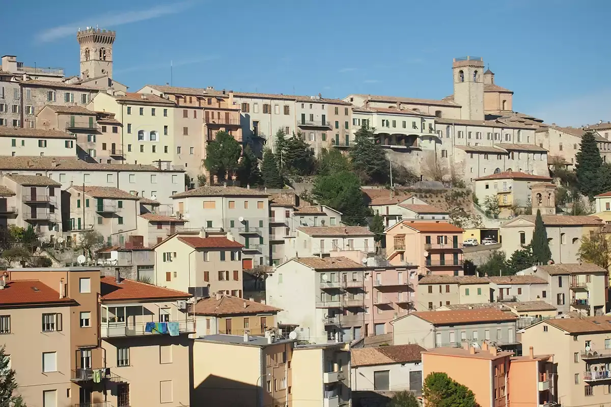 Veduta di Arcevia, in provincia di Ancona &ldquo;Una domenica andando a Polenta&rdquo;