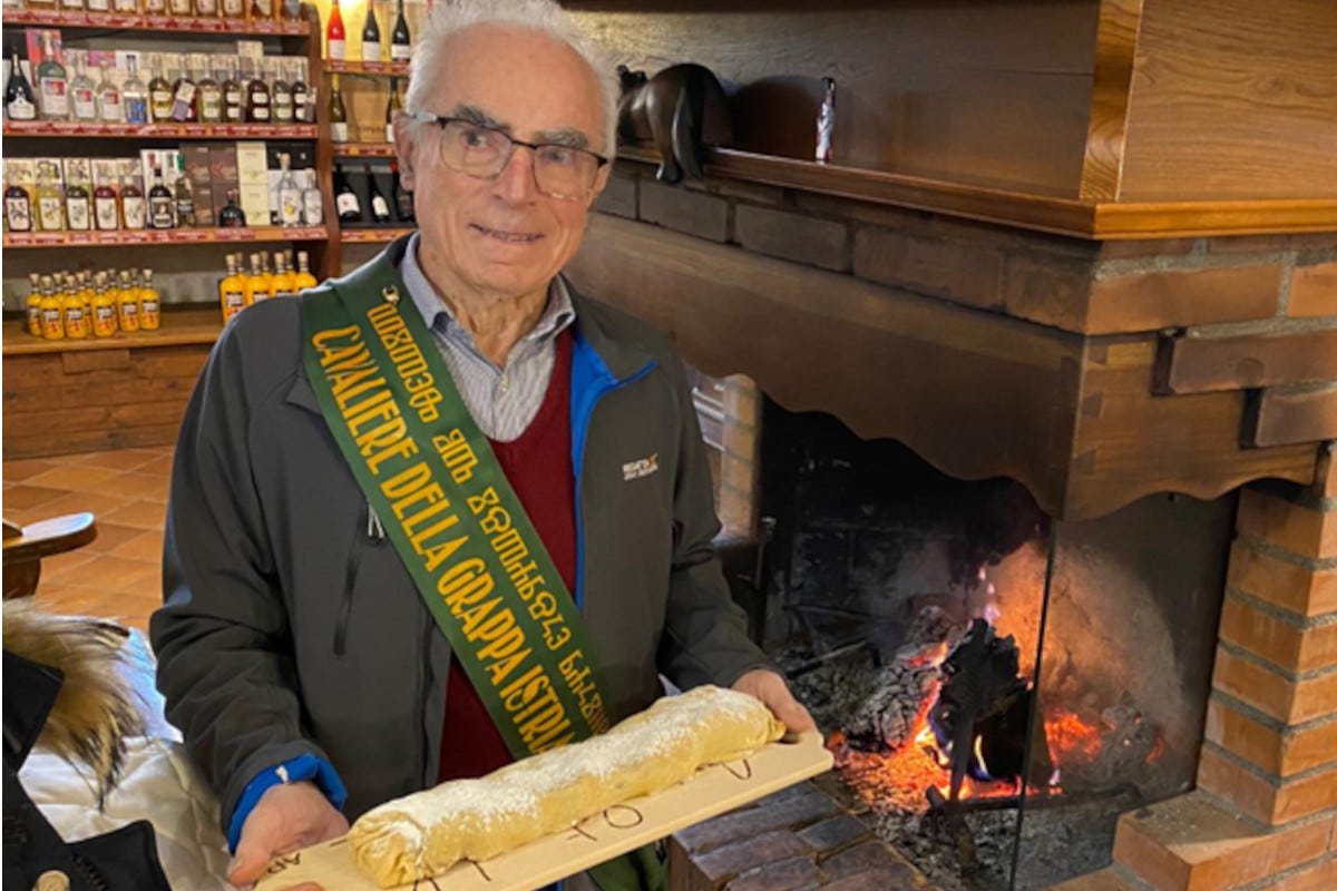 Arrigo Pisoni, presidente dell'Associazione Amici dell'Olio Estremo Casaliva l'oro giallo del Lago di Garda