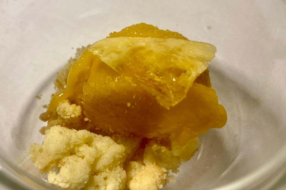 Il Gelato di mango con crumble di agrumi e ananas disidratato, definito il miglior piatto in abbinamento al vino sloveno scelto per la serata
