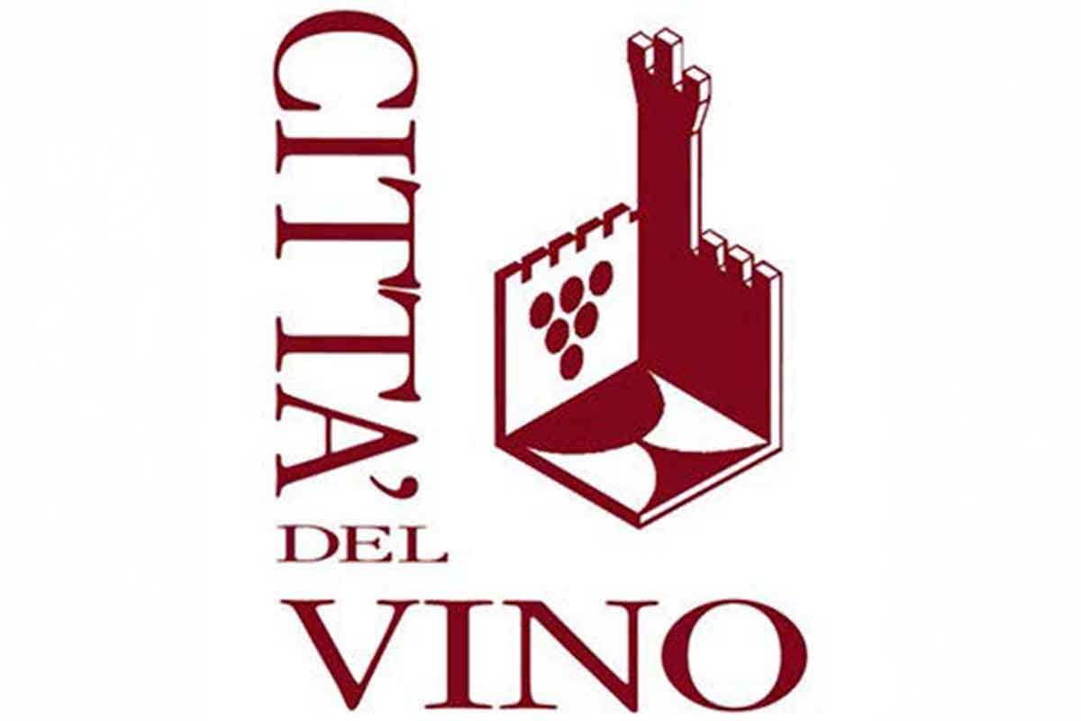 Il turismo del vino che non sacrifica il territorio: il modello Etna Il turismo del vino che non sacrifica il territorio: il modello Etna